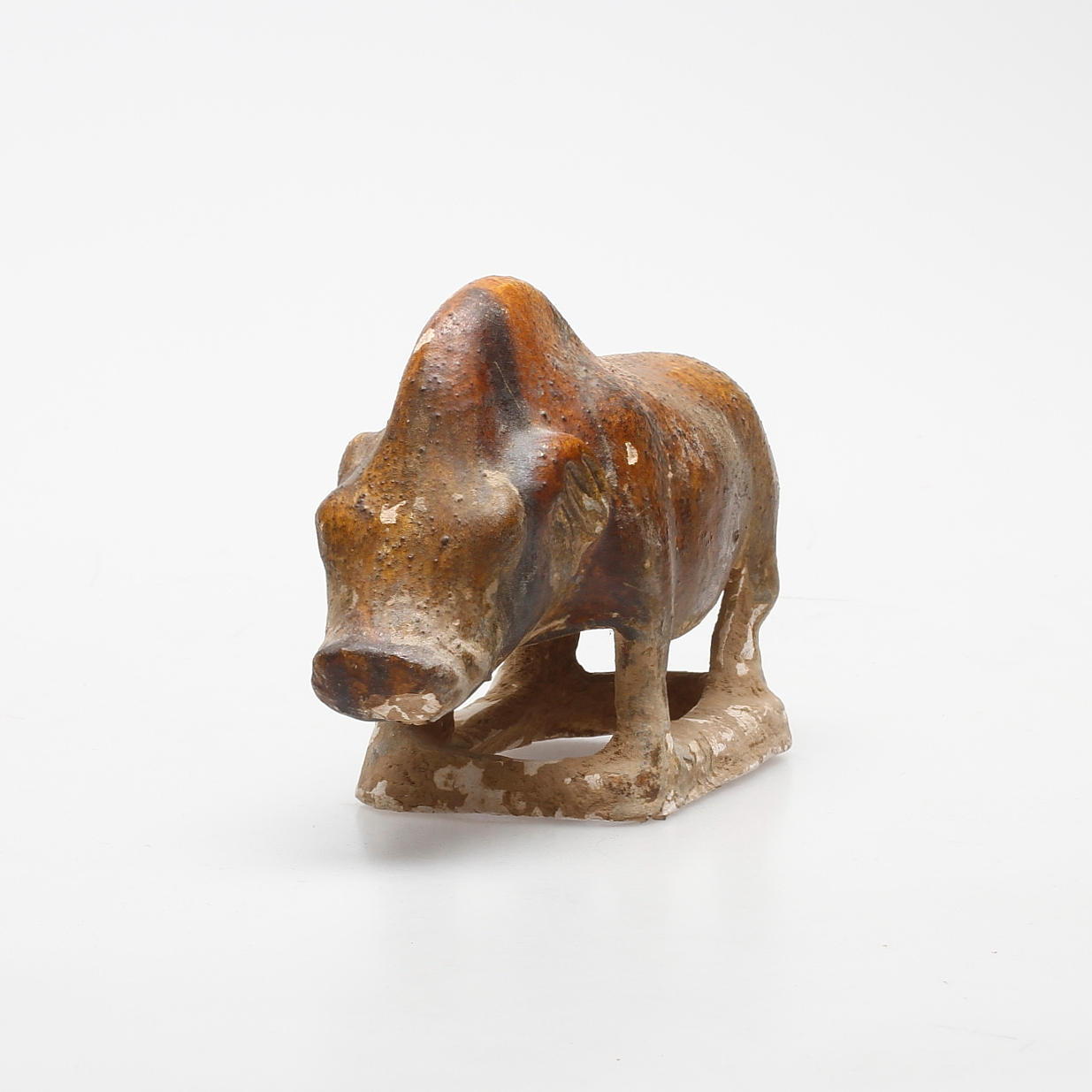 FIGURIN, lergods, Kina, sannolikt Tang, 618-907.