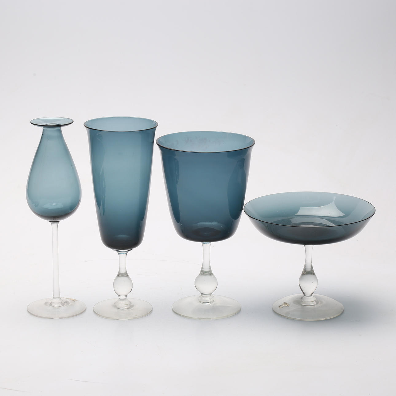 KJELL BLOMBERG. Glasobjekt, 4 Teile, Gullaskruf.