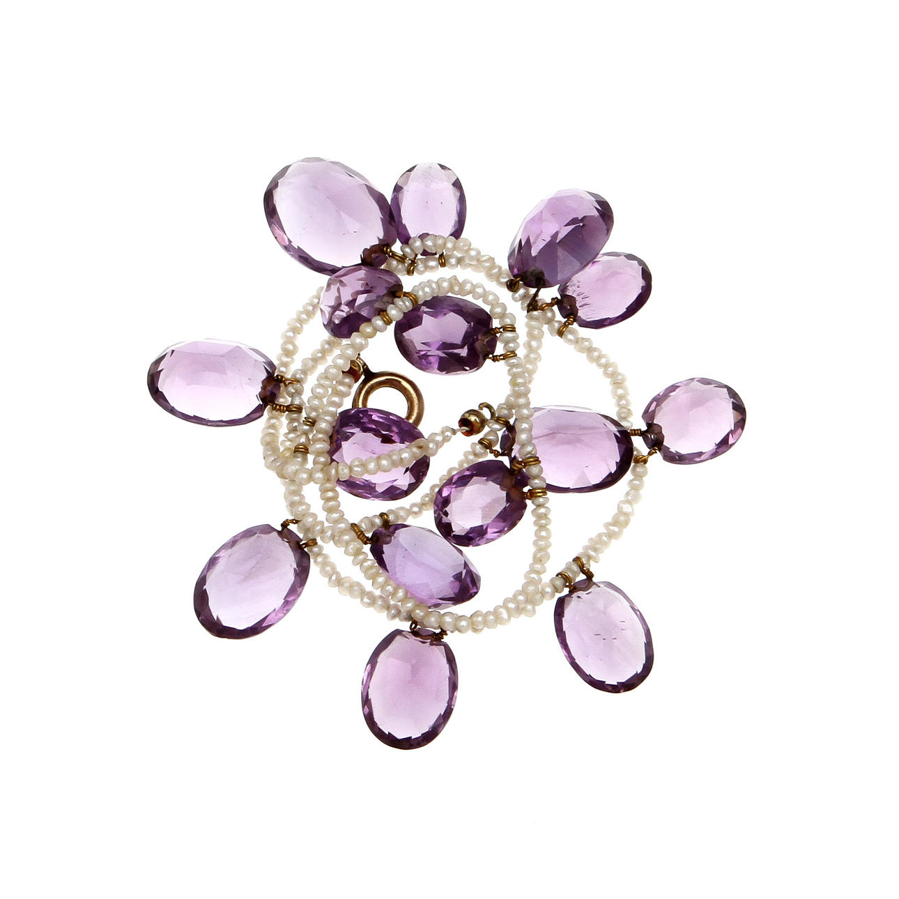PÄRLCOLLIER med sötvattenspärlor samt ametister. Vikt ca 12,8g.
