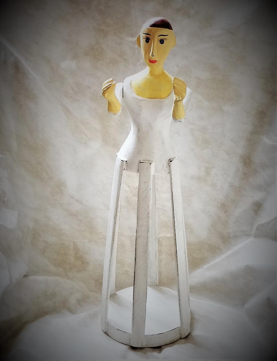 VINTAGE SHOP WINDOW DECORATION.