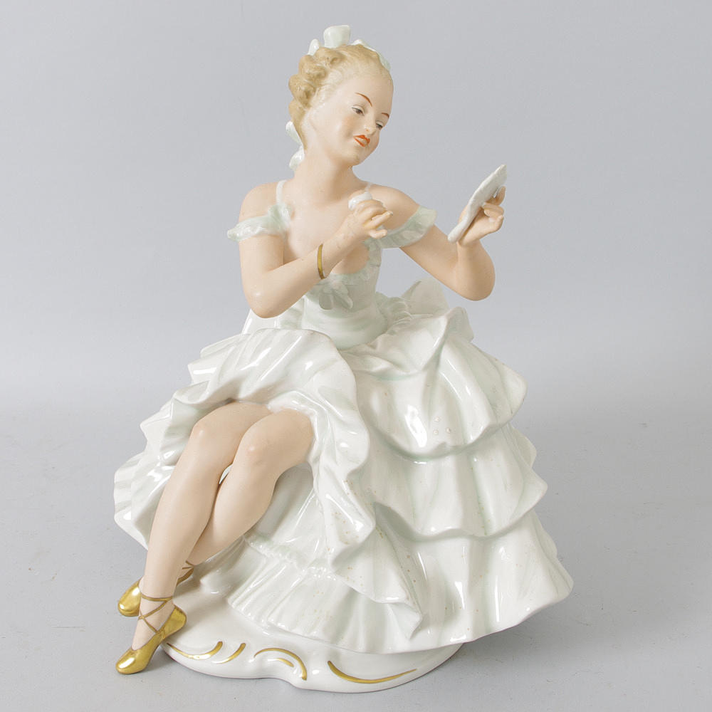 FIGURIN, kvinna med spegel, Wallendorf.