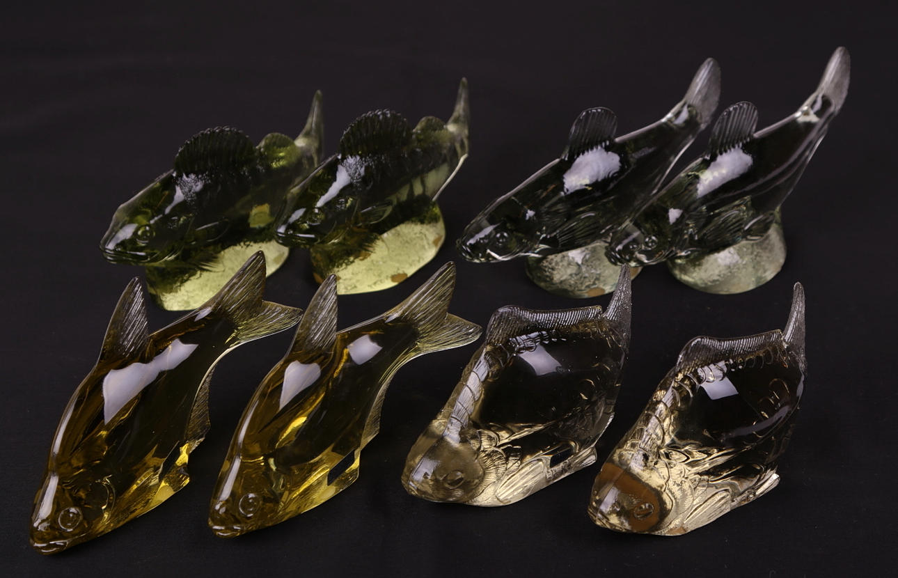 FIGURINER, 4 par = 8 st, glasdjur fiskar, WWF - Svenskt Glas, 1985 / 1988 / ? / ?