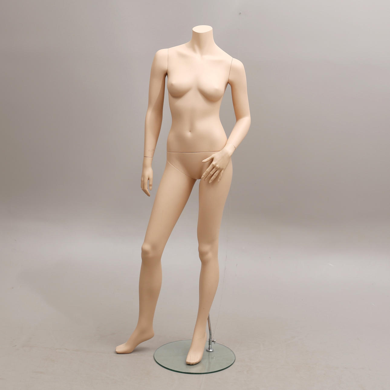 MANIQUÍ, cuerpo entero, mujer.