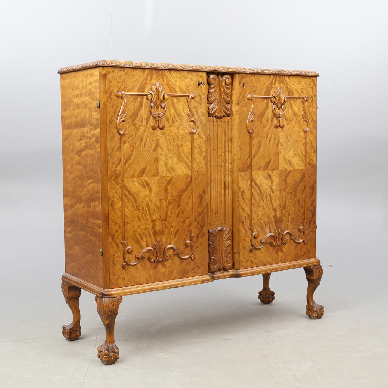 SCHRANK, Chippendale.