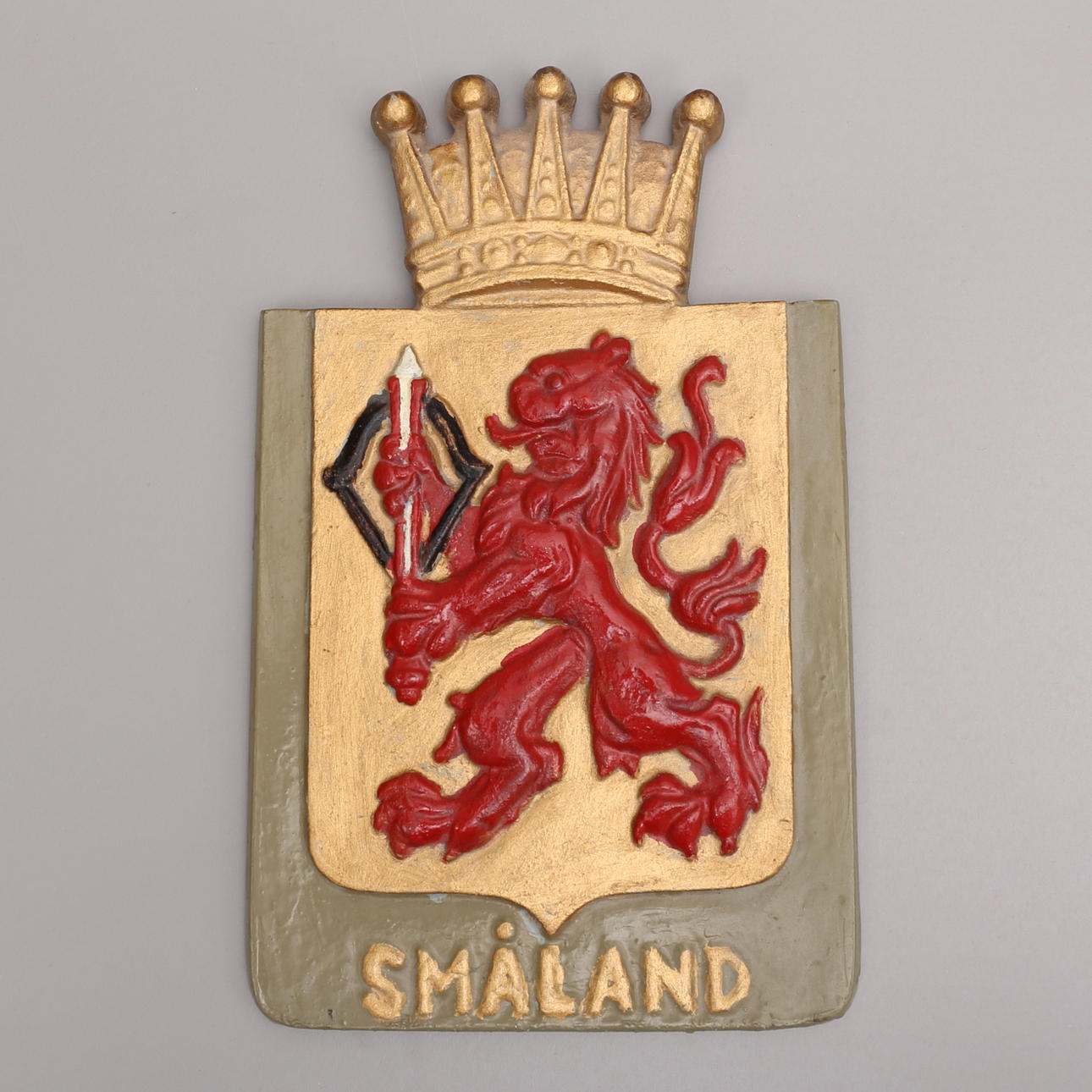 VÄGGRELIEF, metall, landskapsvapen, Småland.