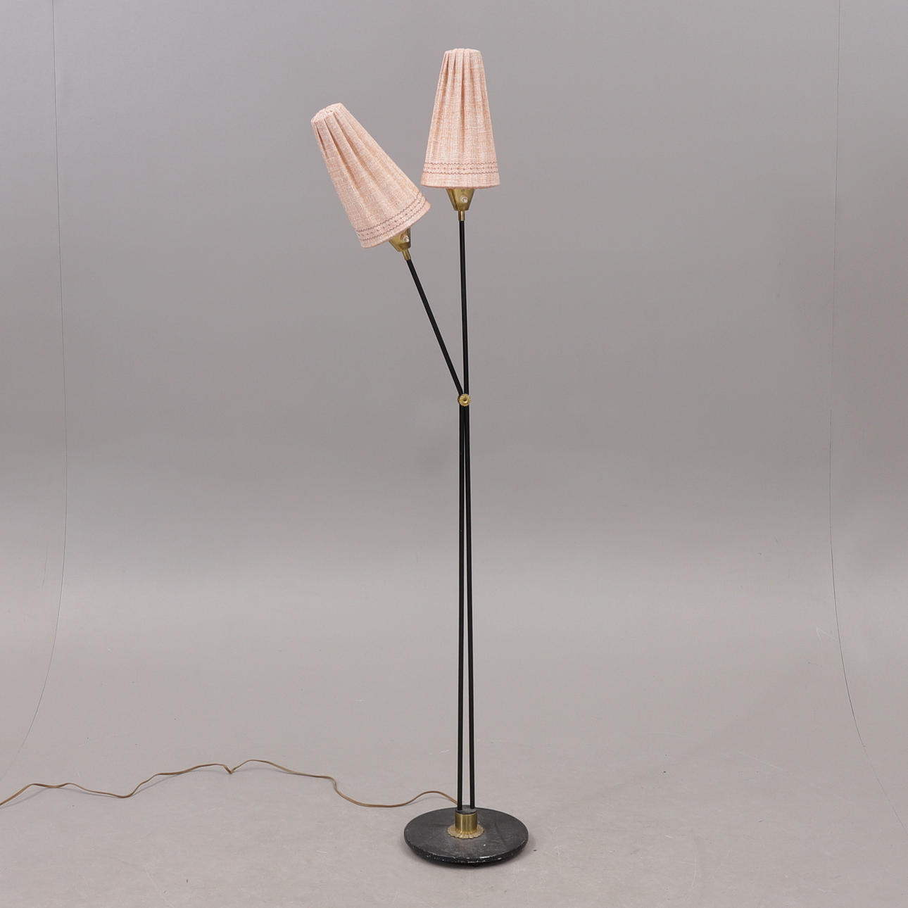 FLOOR LAMP, 2 light sources, ABEA, 1900s.