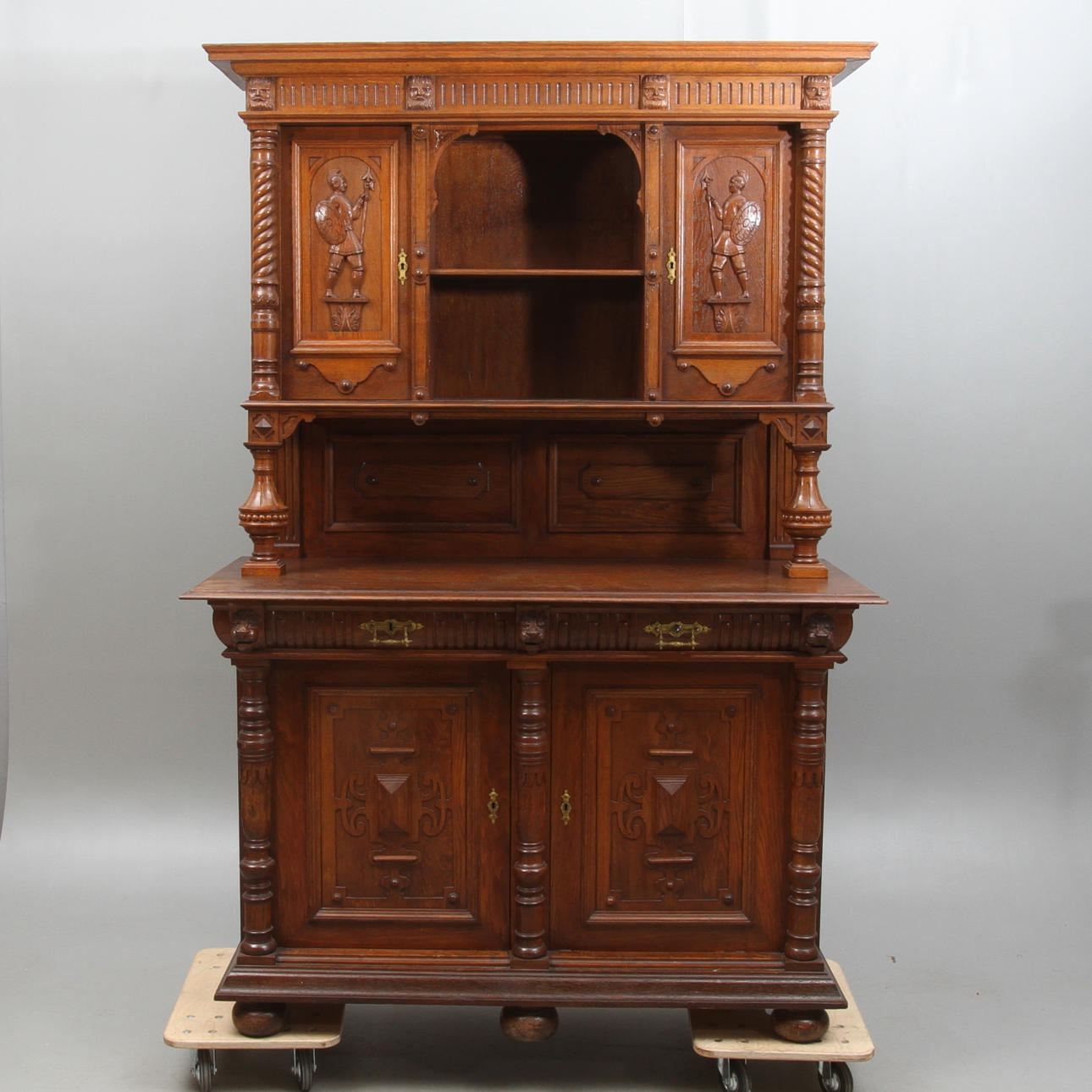 MATSALSSKÅP, nyrenässans, 1800-talets slut.