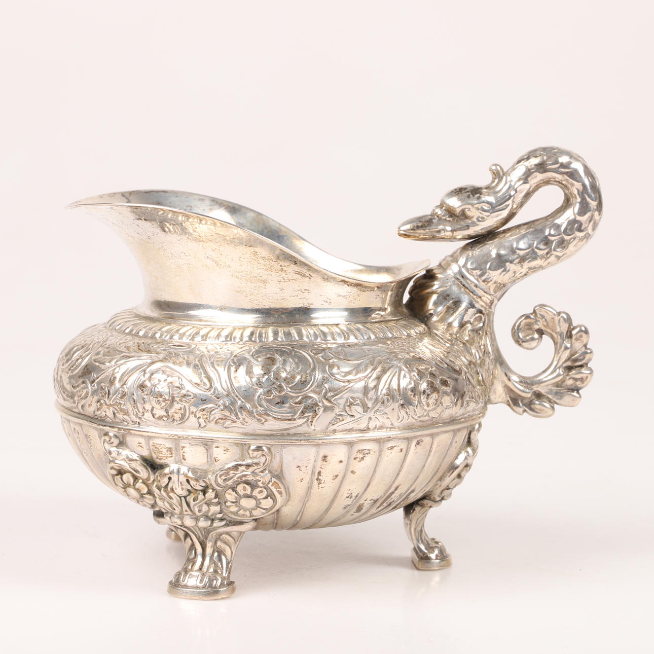 SÅSKANNA med svanhuvud,, silver, 1783.