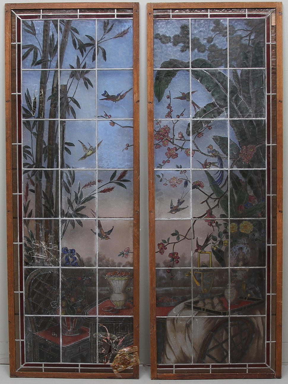 BLYGLASFÖNSTER, ett par, tidigt 1900-tal.