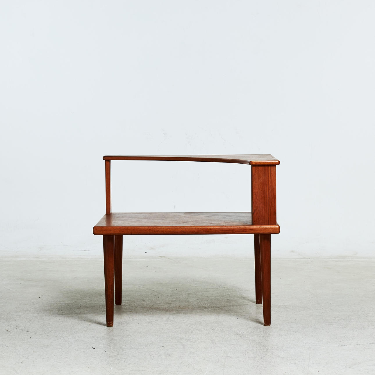 MESA DE CENTRO, años 50/60, teca, dos niveles.