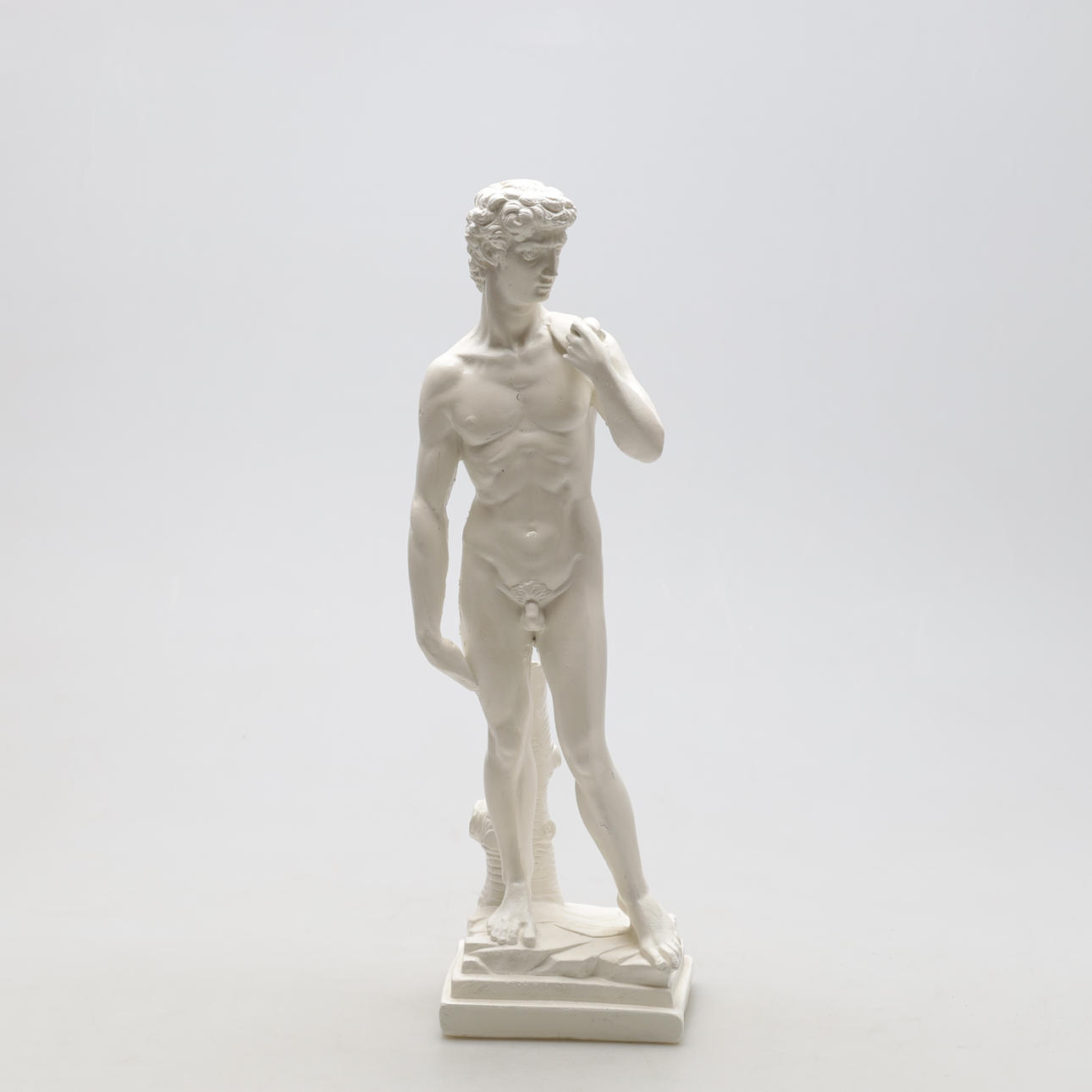 MICHELANGELO. JÄLKEEN. veistos, "David", taidemassa.