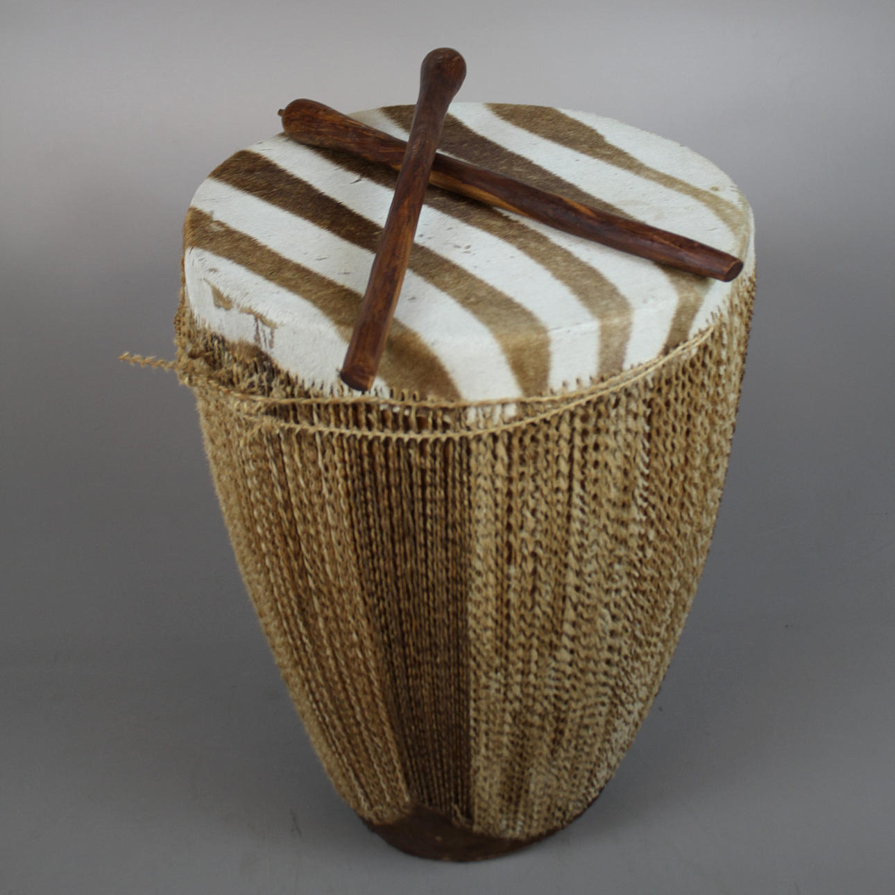 TAMBOR, piel de cebra, África, 1900.