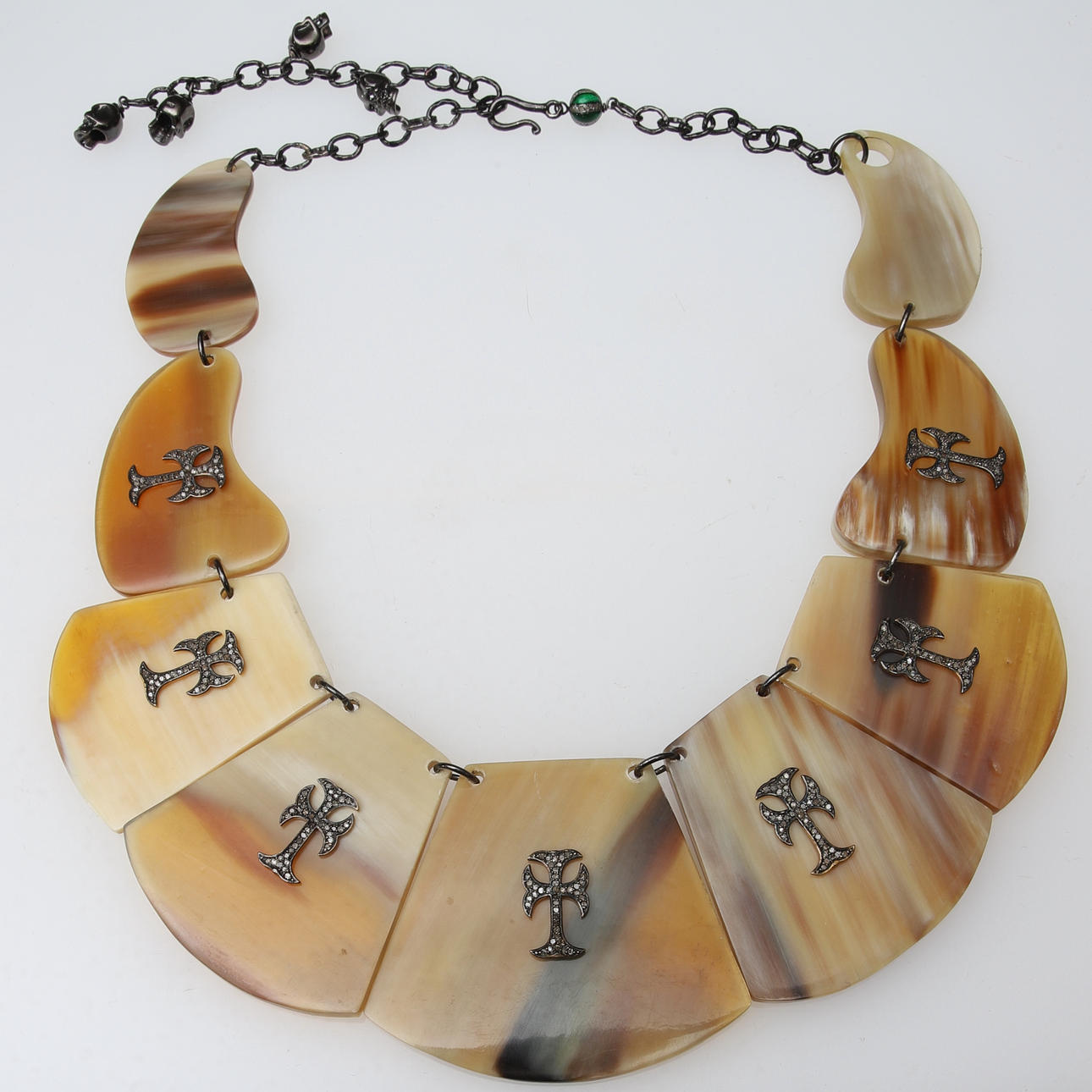 COLLIER, handgjort, horn, silver & diamanter.