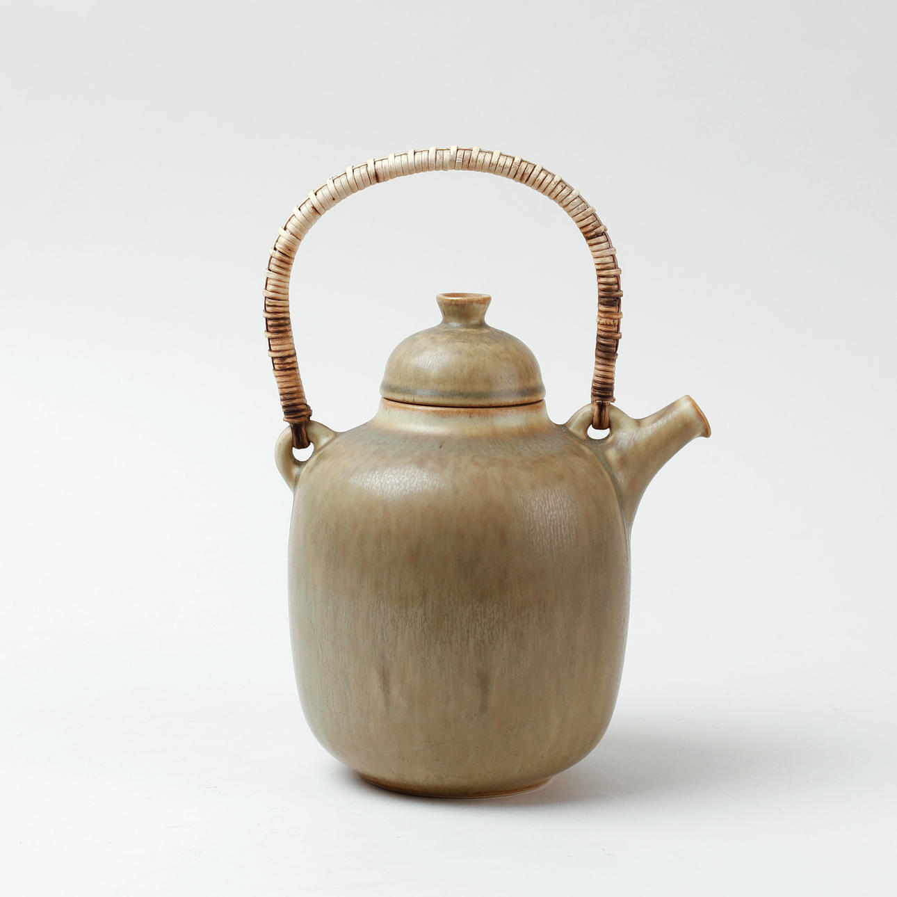 FRODE BAHNSEN. Tetera, gres, Palshus.