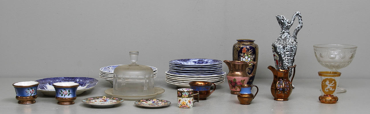 GLAS och KERAMIK, 1800-1900-tal.