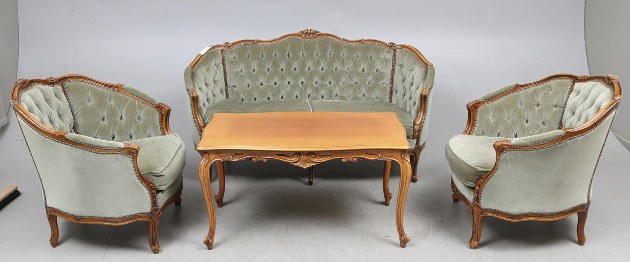 SALONGSGRUPP Rokokostil, 4 delar sent 1900-tal.