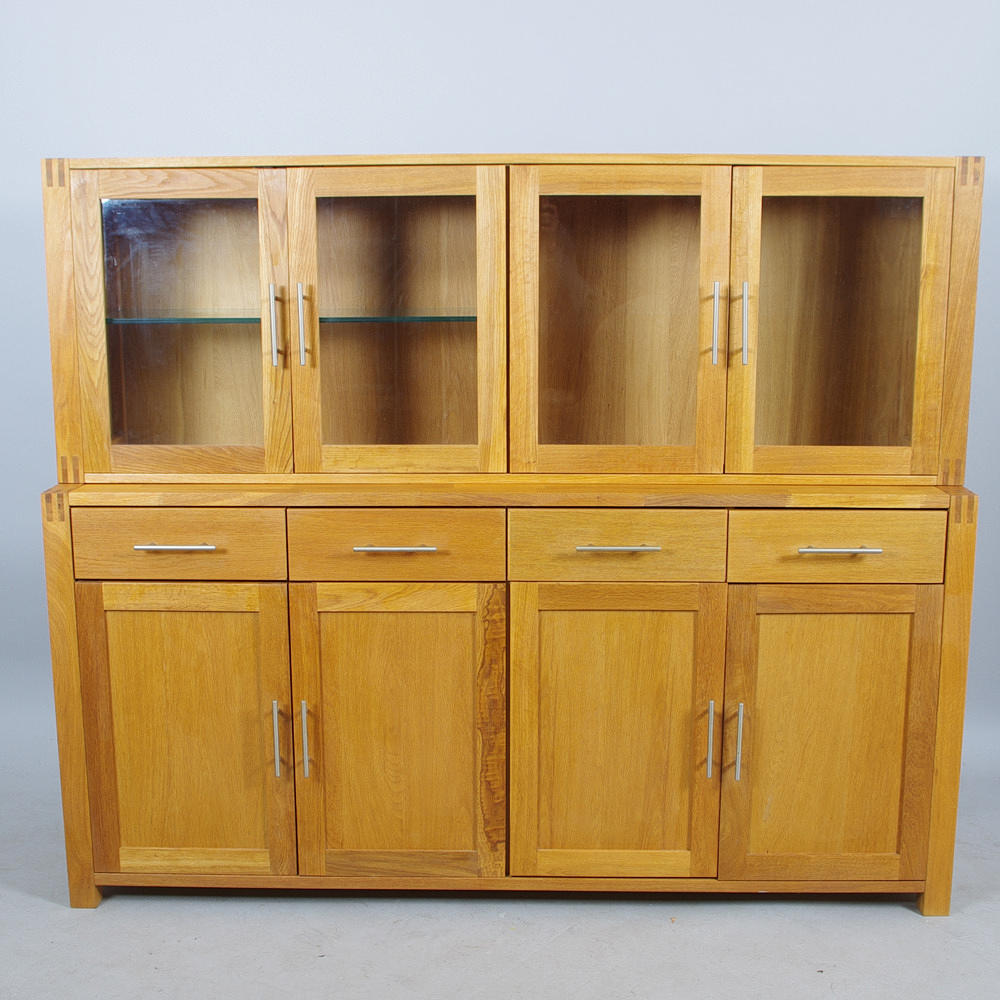 SKÄNK MED VITRINÖVERDEL, ek, sent 1900-tal.