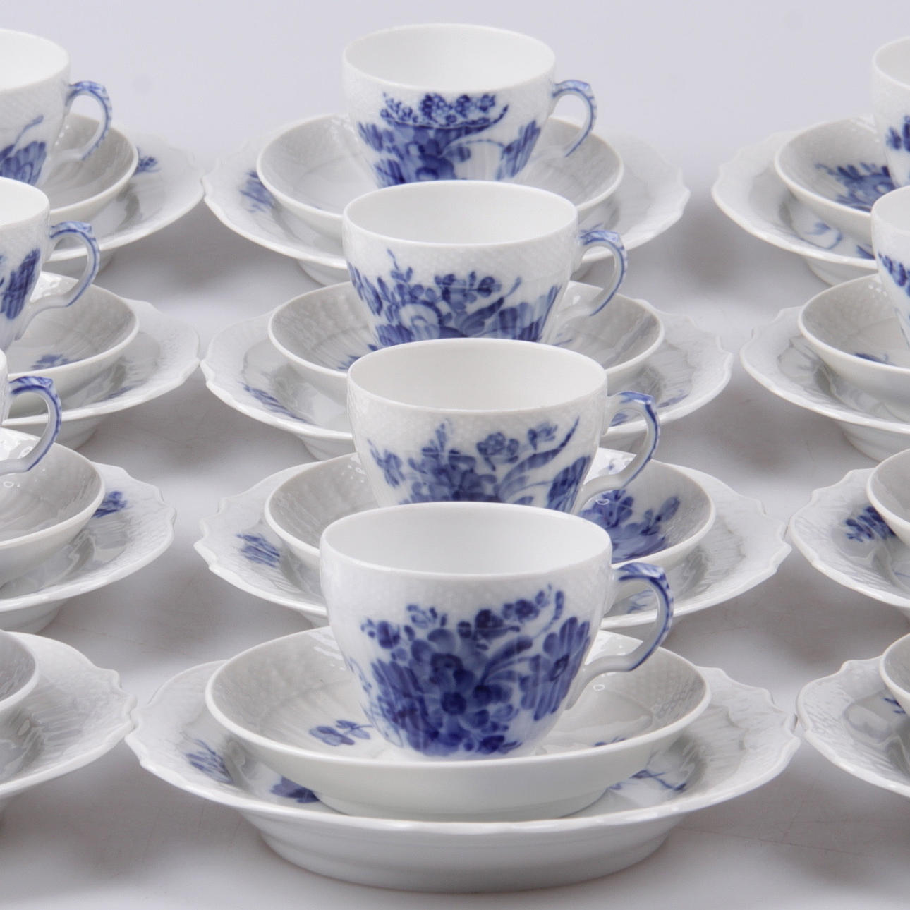 KAFFESERVIS, 36 delar, porslin, "Blå Blomster", Royal Copenhagen.