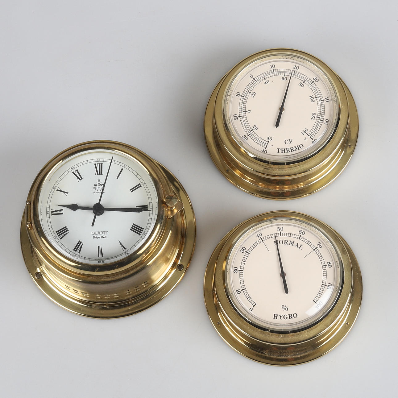 THERMOMETER, HYGROMETER und UHR, 1900.