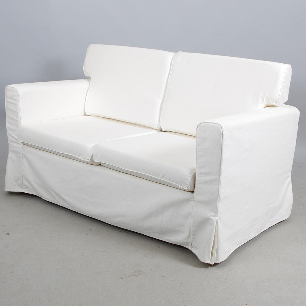 SOFFA, 2-sits, vit klädsel.