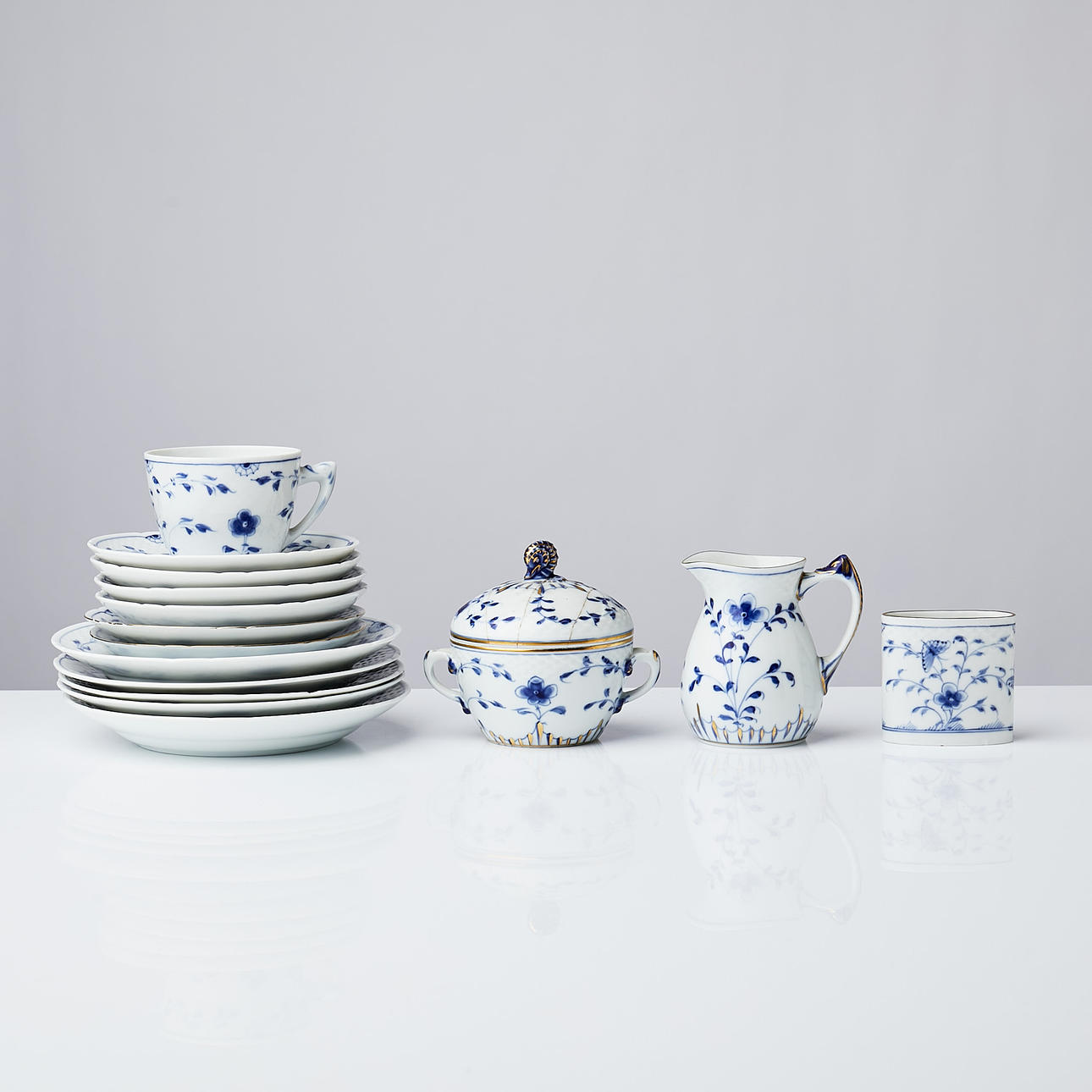 SERVISDELAR, 28 dlr, "Sommerfugel", Bing & Gröndahl.