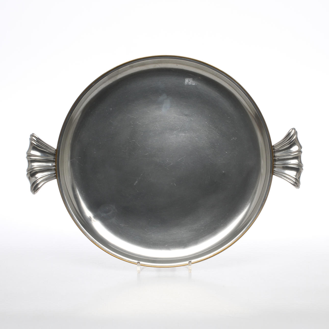 FAT, tenn samt mässing, Firma Svenskt Tenn, 1928.