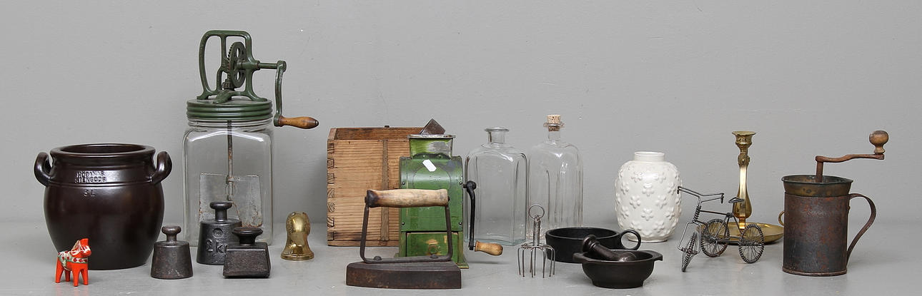 DIVERSE, bland annat luffarslöjd, 18/1900-tal.