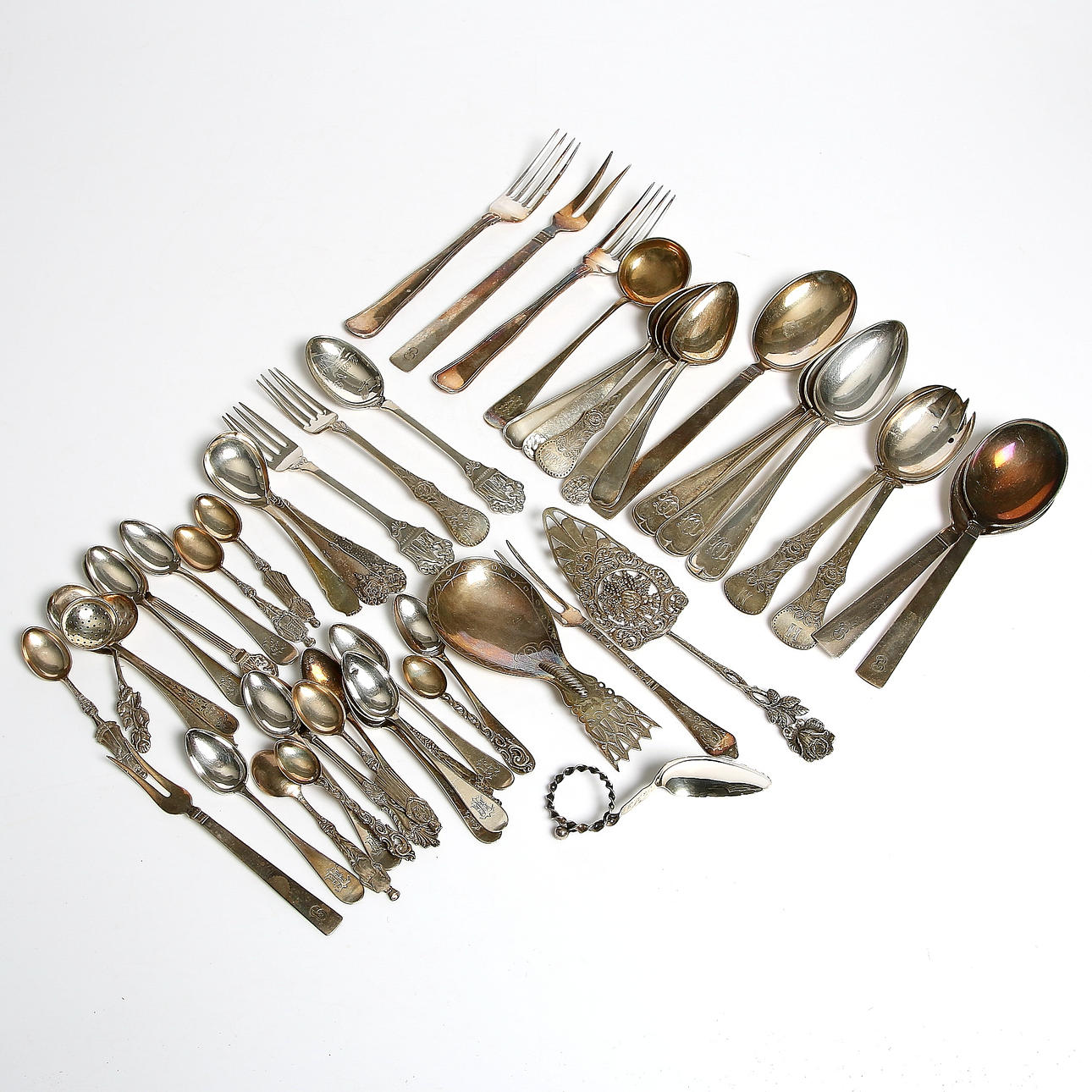 PARTI SILVER, mestadels 830 silver, bl.a. serveringsbestick och bestick, Totalvikt ca 1900 gram.