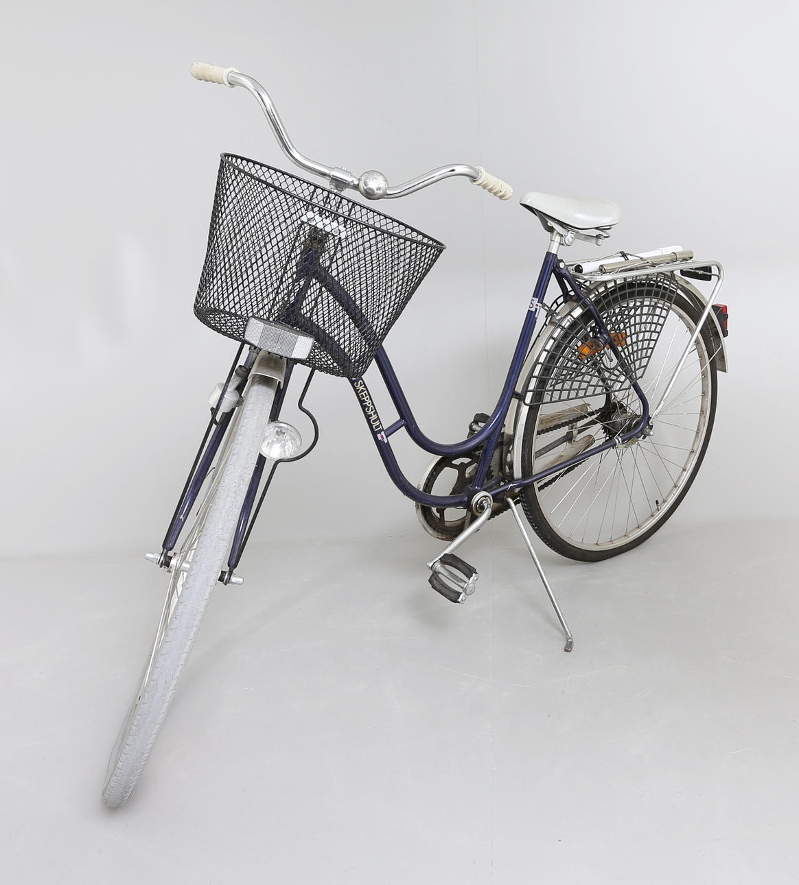 DAMCYKEL, Skeppshult.