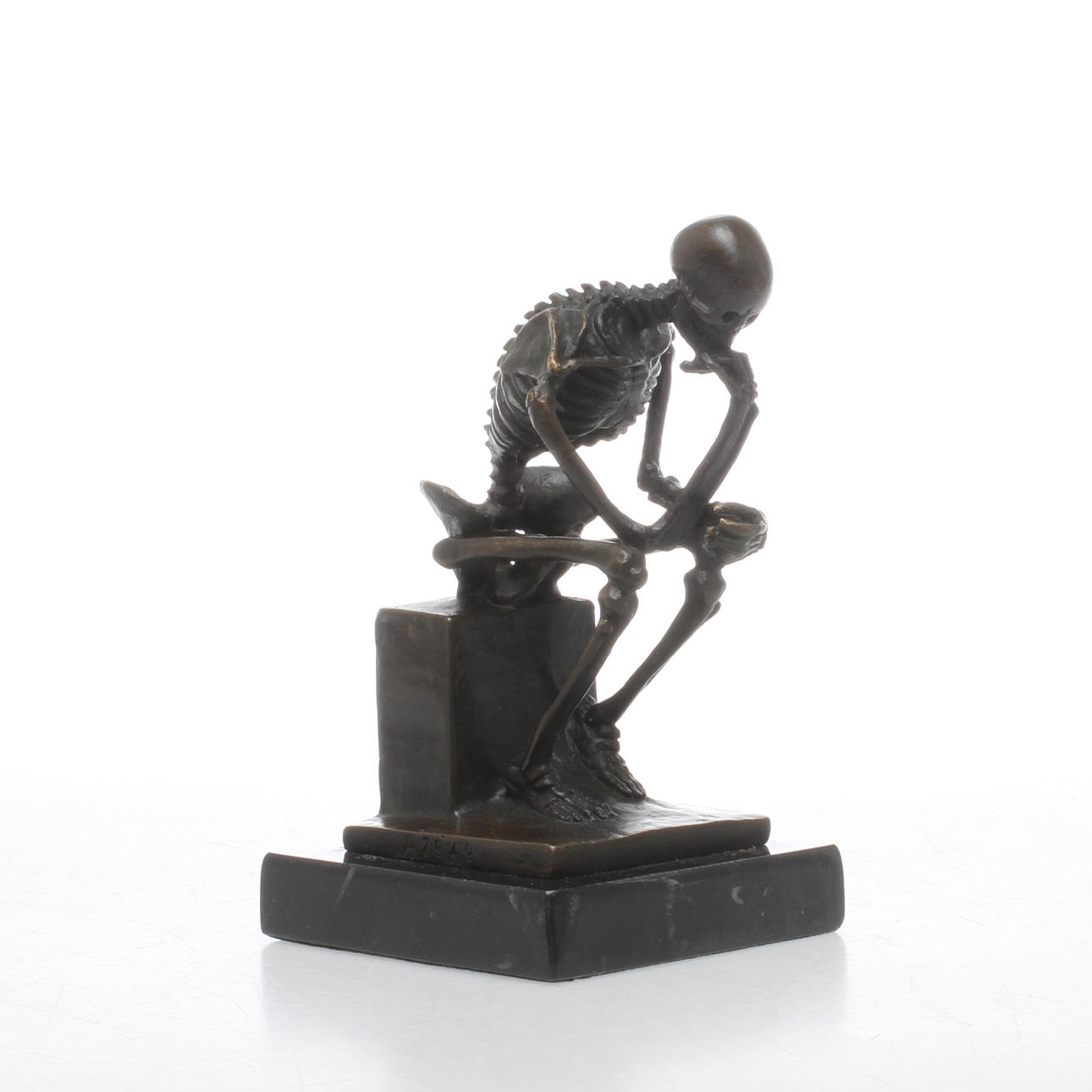 SKULPTUR, brons. Le Penseur i form av skelett, 2000-tal.