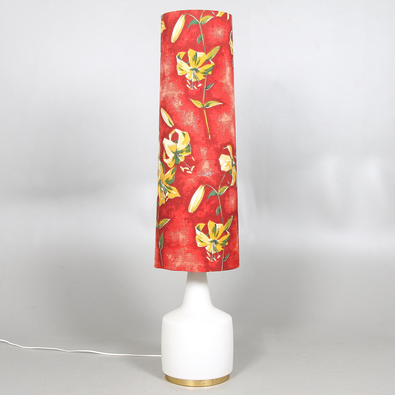 GOLVLAMPA, glas och mässing, 1950/60-tal.