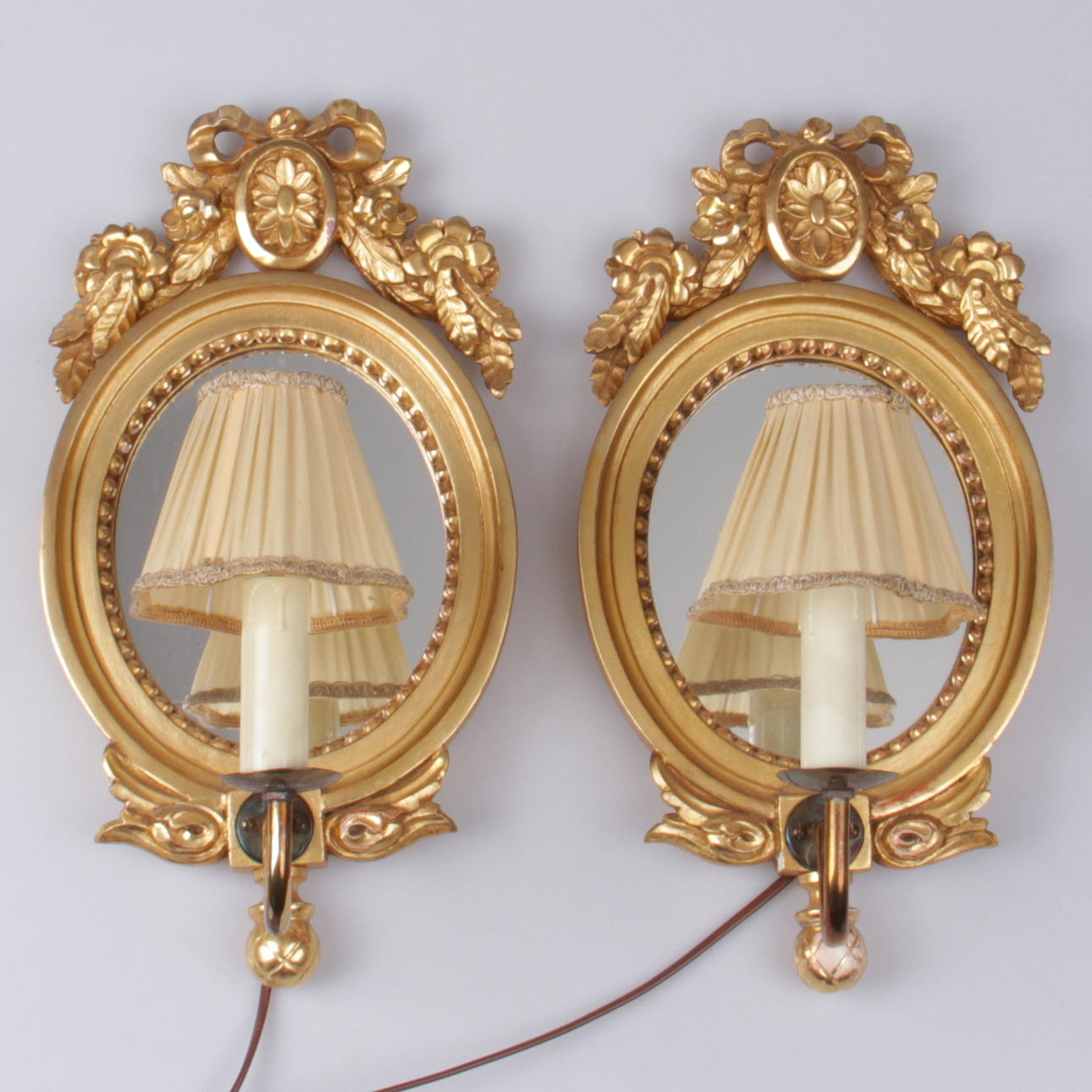 SPEGELLAMPETTER, ett par, Gustaviansk stil, 1900-talets först hälft.