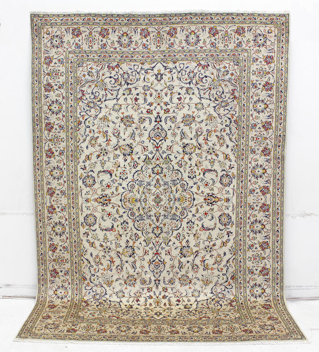 MATTA, Orientalisk, ljus Keshan, 295 x 200 cm.