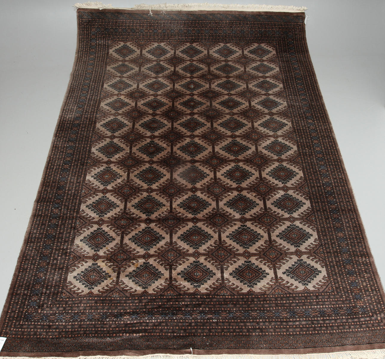 MATTA, orientalisk, ca 300 x 217 cm.