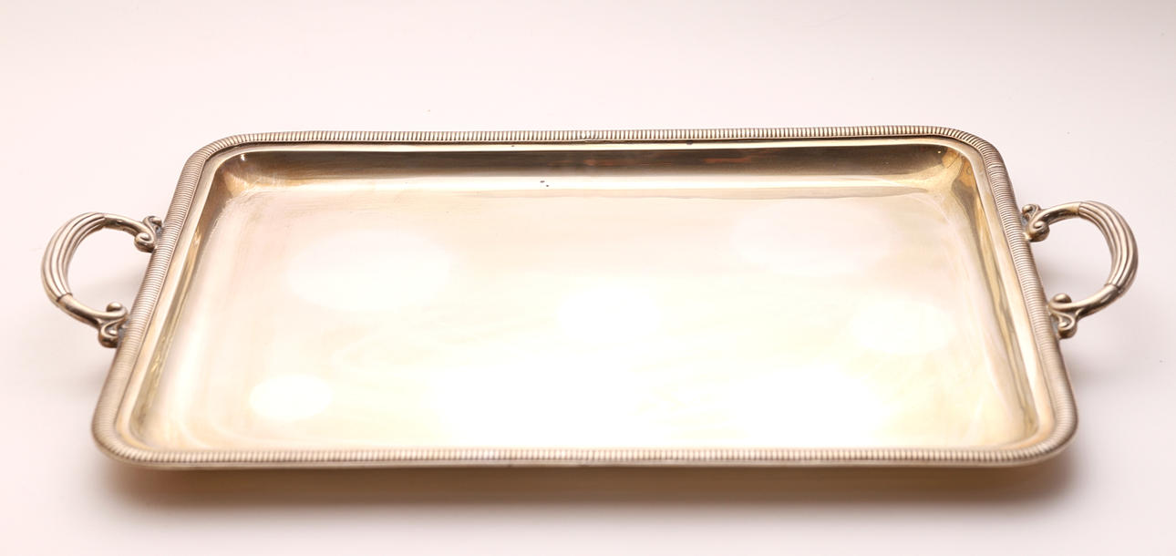 SILVERBRICKA MED HANDTAG, 1,573 g.