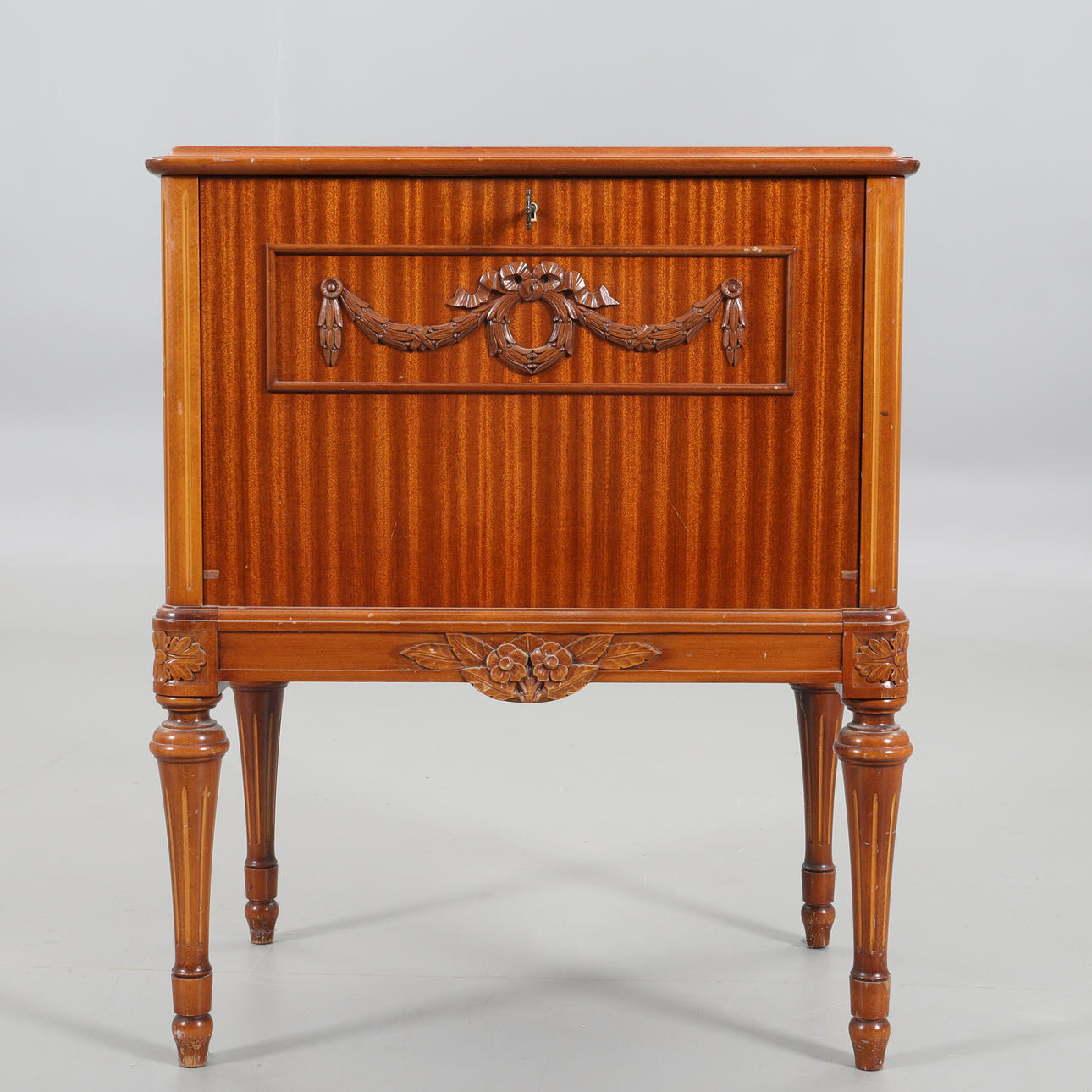 BESTICK SCHATULL ,gustaviansk still, 1900-tal.