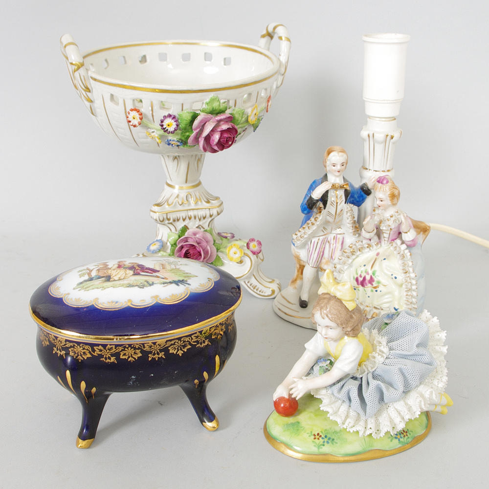 SKÅL, BORDSLAMPA, LOCKSKÅL SAMT FIGURIN, Tyskland.