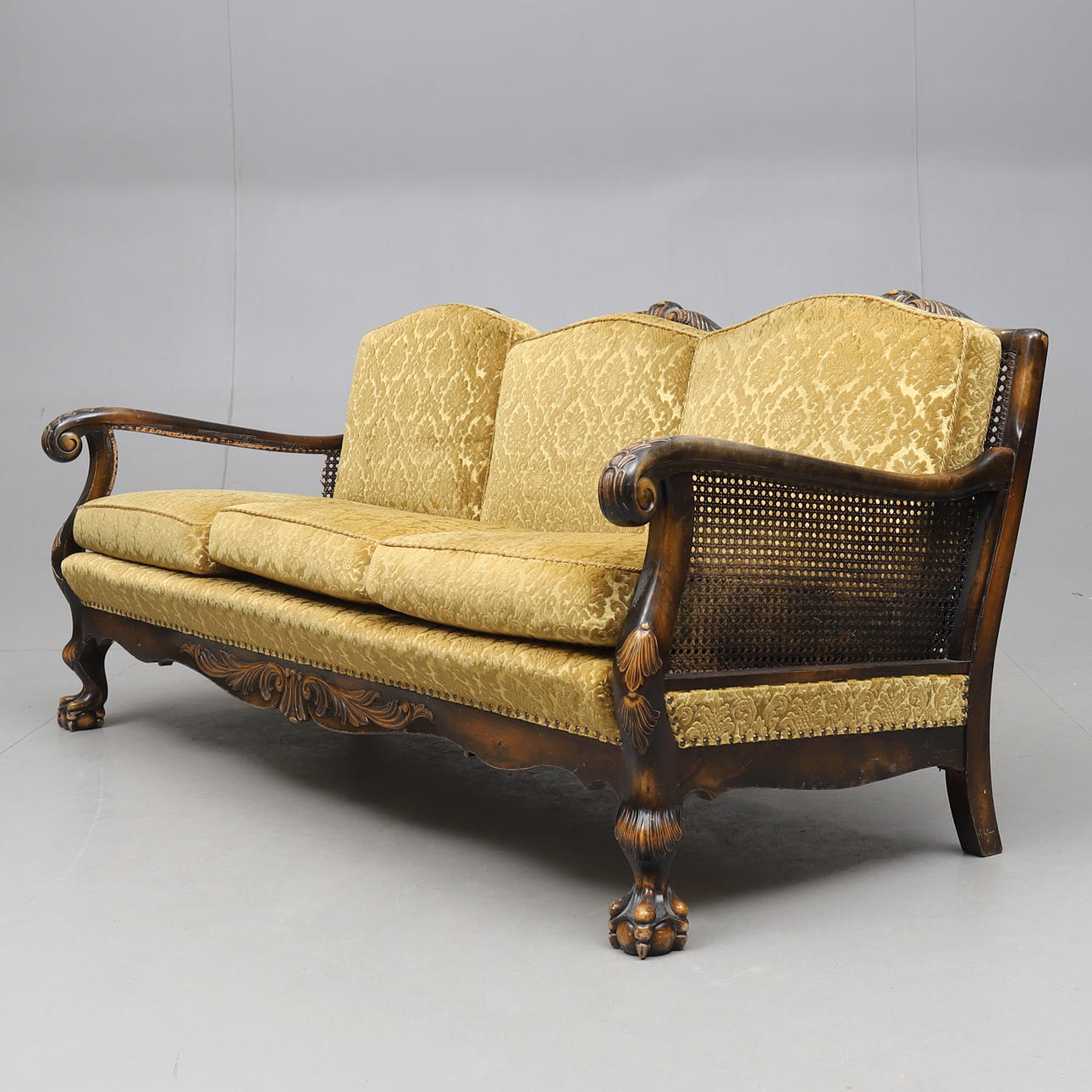 SOHVA. Chippendale-tyyli, 1900-luku.