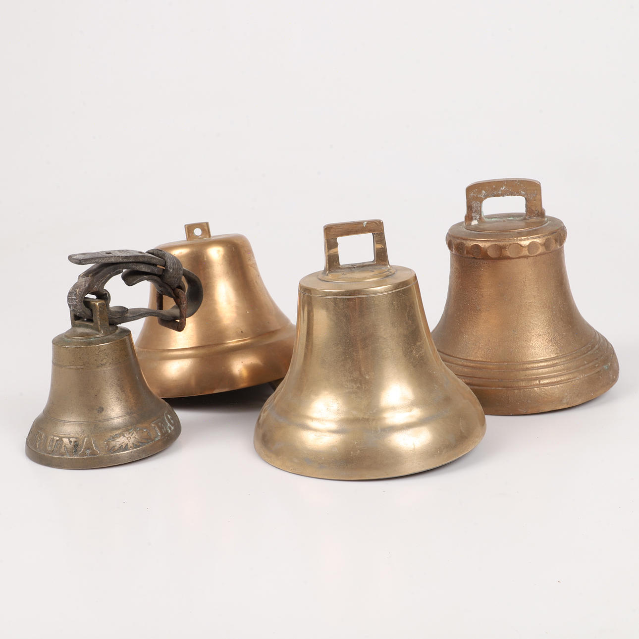 BOOTSUHREN, 4 Stück, Erz, 1900er Jahre.