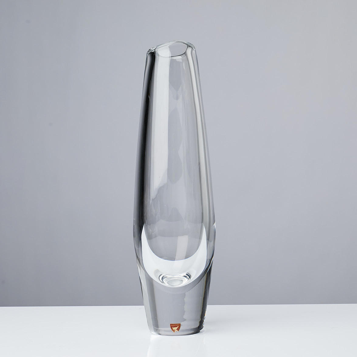 VAS, Orrefors, signerad undertill.