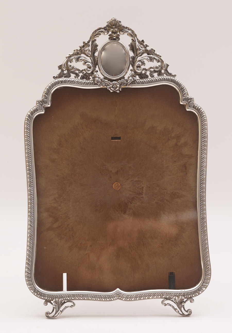 ANTIGUO MARCO PORTARETRATOS, plata punzonada.