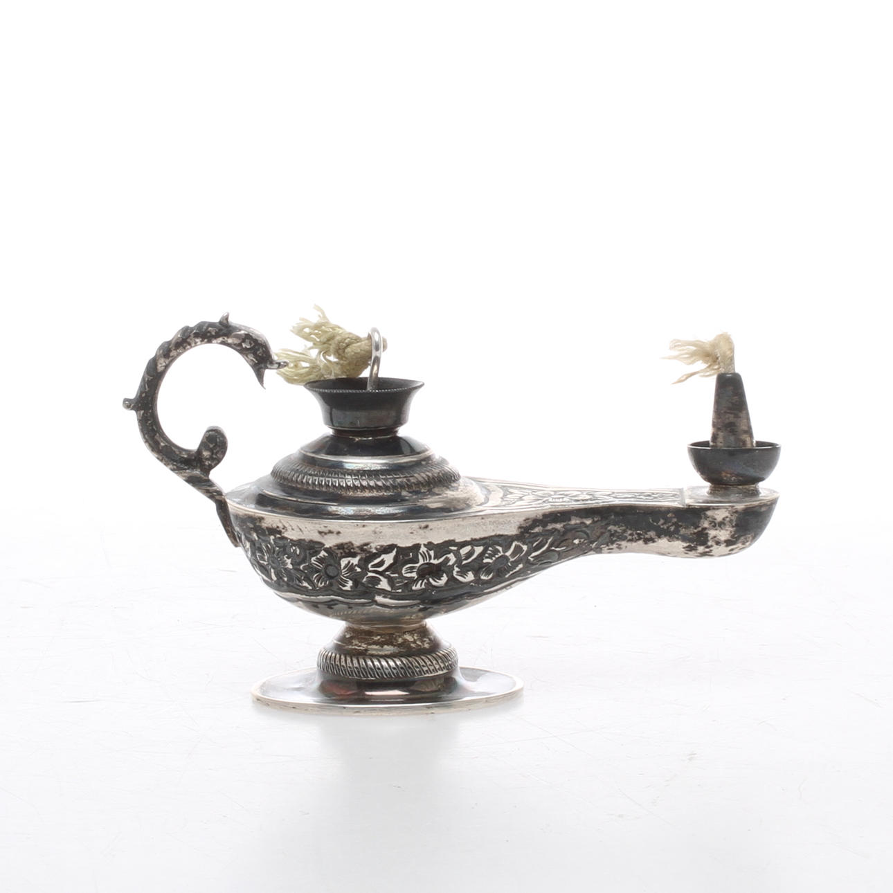 OLJELAMPA, silver, möjligen Egypten, 1900-tal.