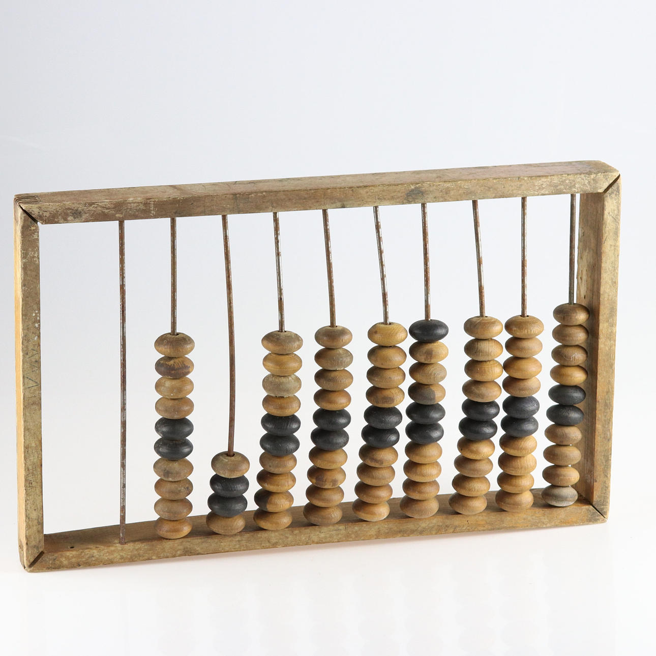 ABACUS/KULRAM, trä/metall, 1900-talets första hälft.