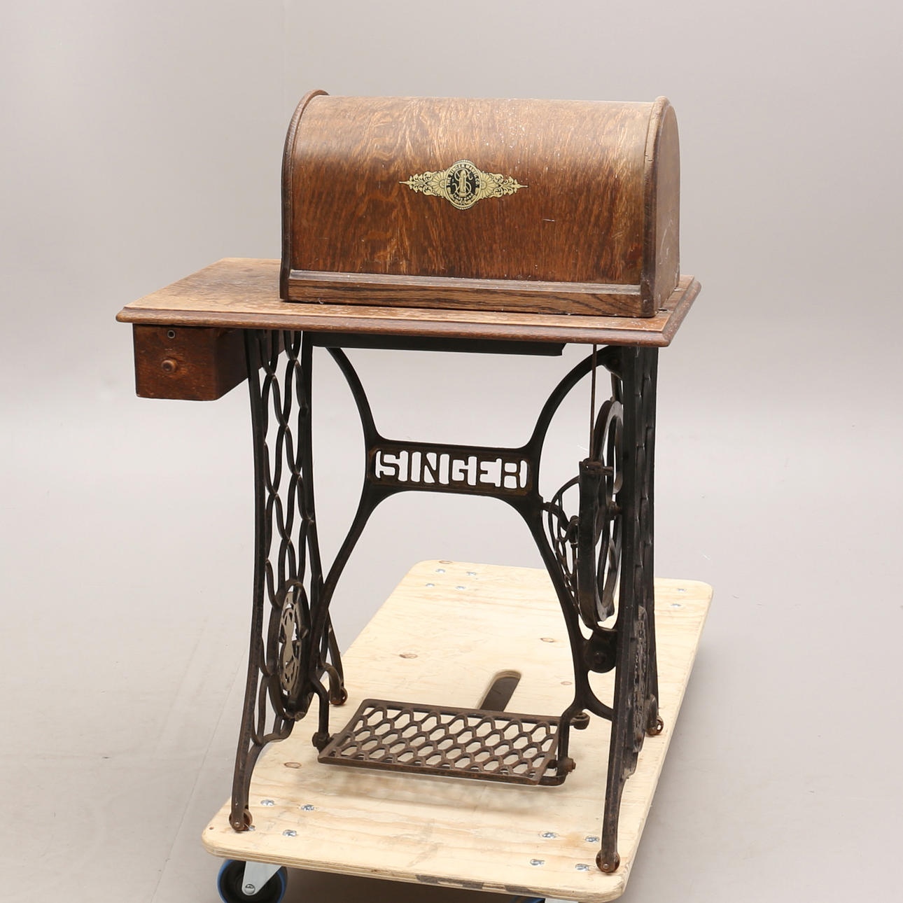 MÁQUINA DE COSER, Singer.