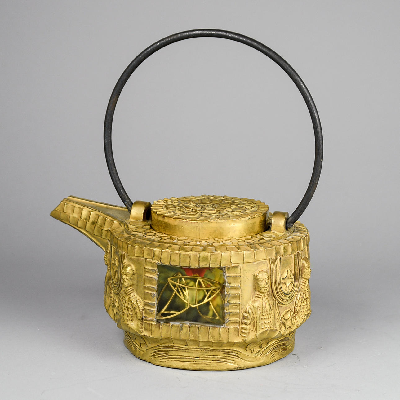 KATI JÜNGER. Teekanne.