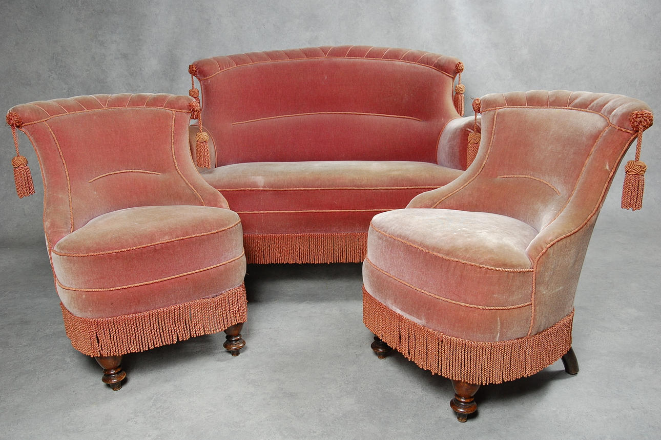 EMMAMÖBLEMANG,3 delar, tapetserarstil, 1800-talets slut.