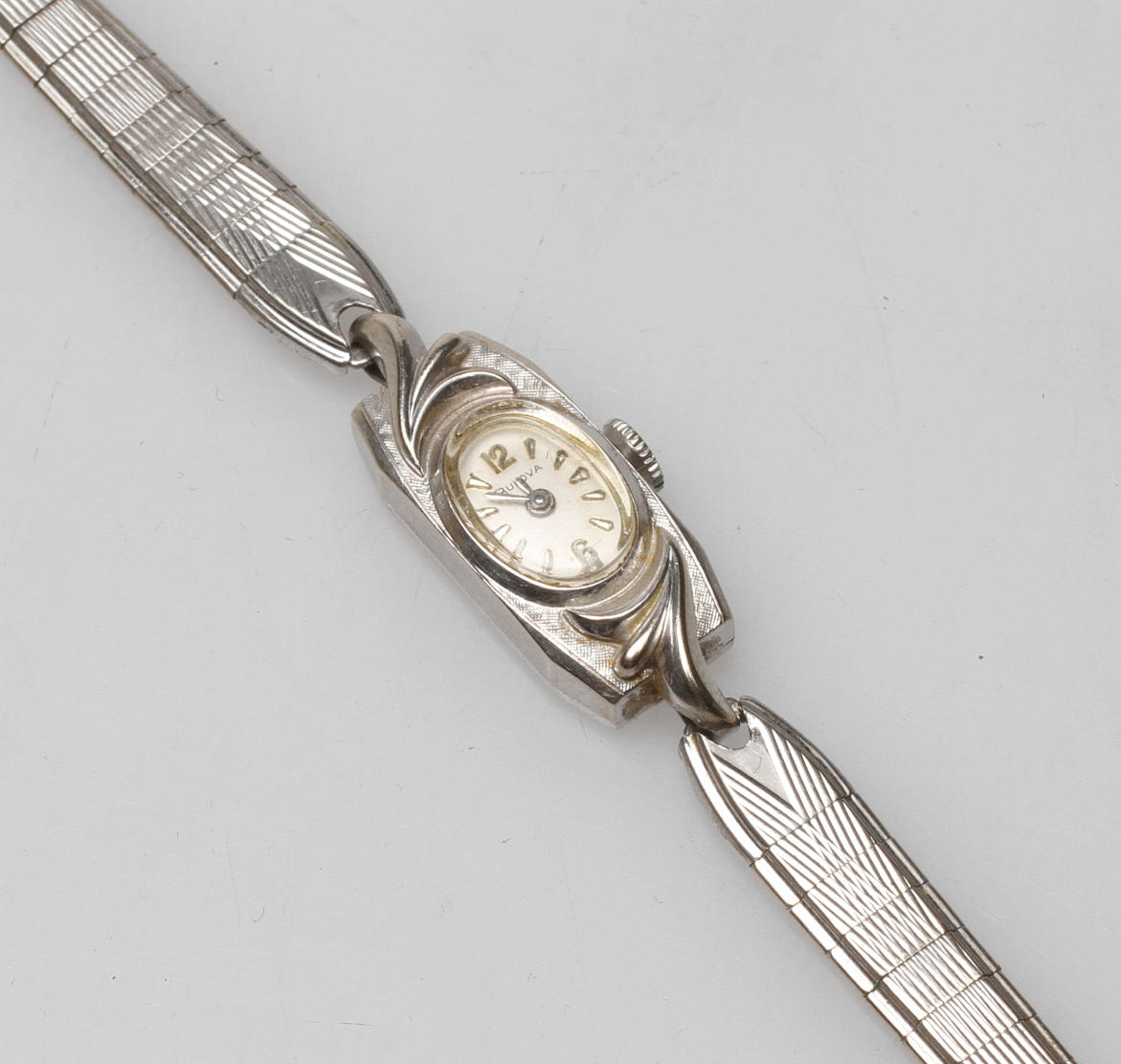 DAMARMBANDSUR, delvis 14K, Bulova.