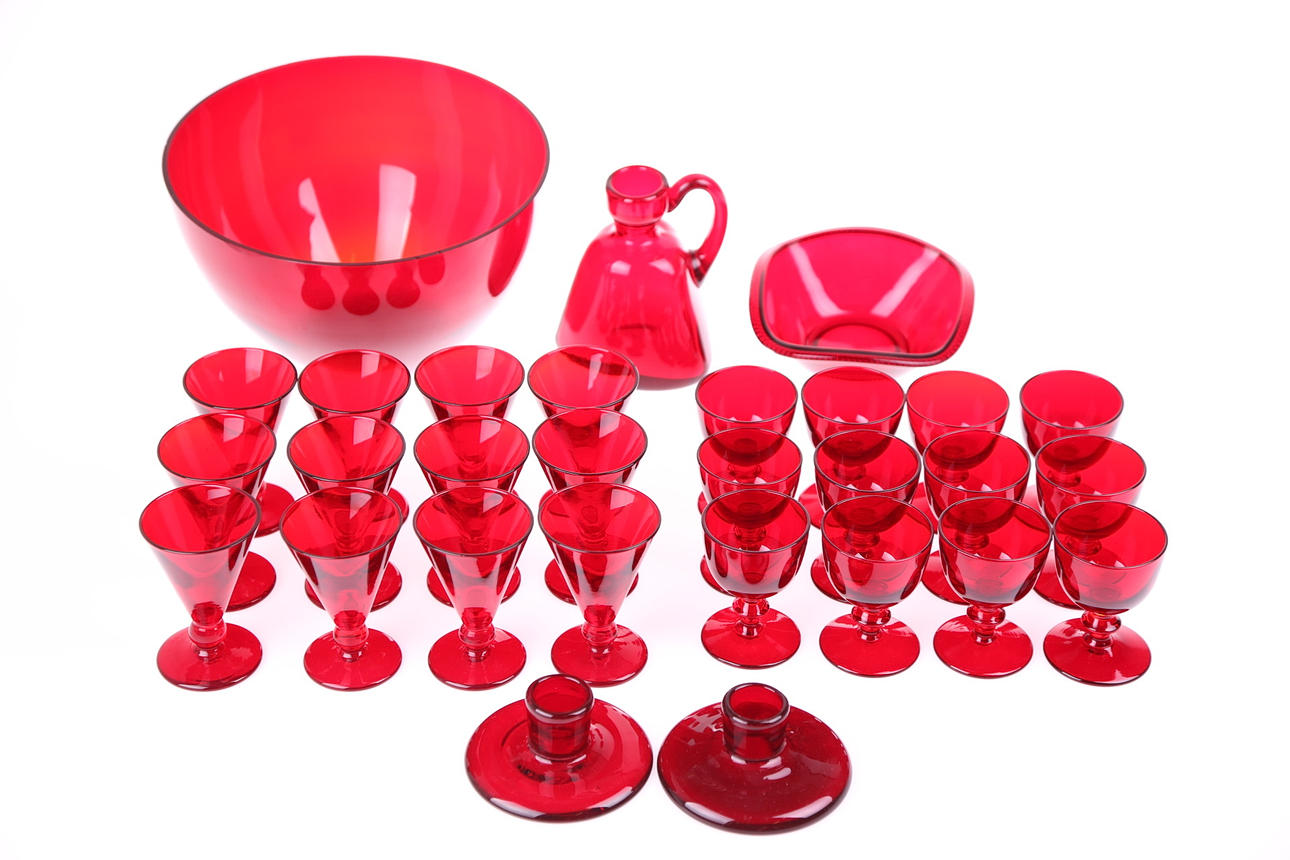 GLASSERVIS, 29 delar, Reijmyre, 1900-tal, design Björn Trädgård och Monika Bratt.