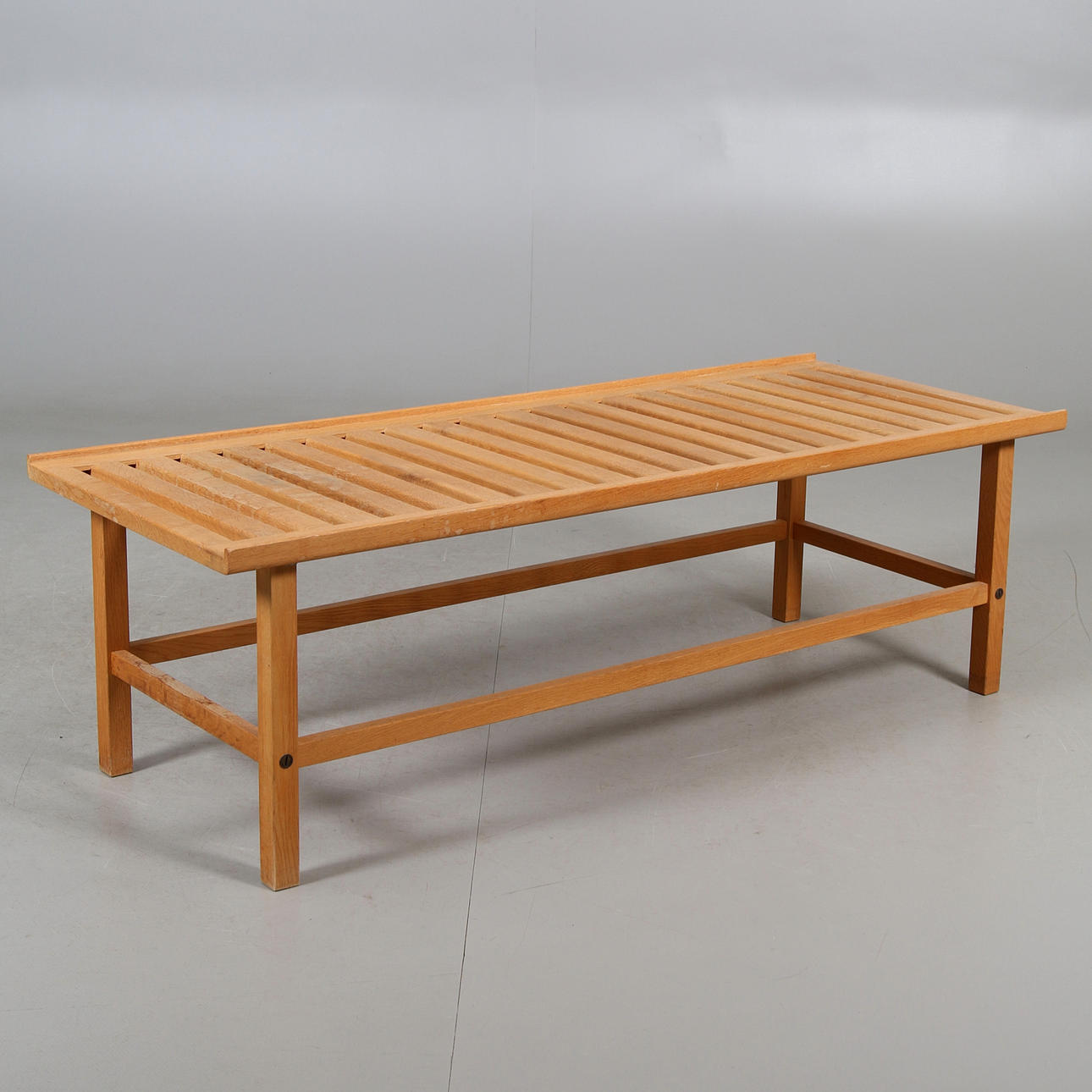 BANCO VENTANA, roble, años 60.