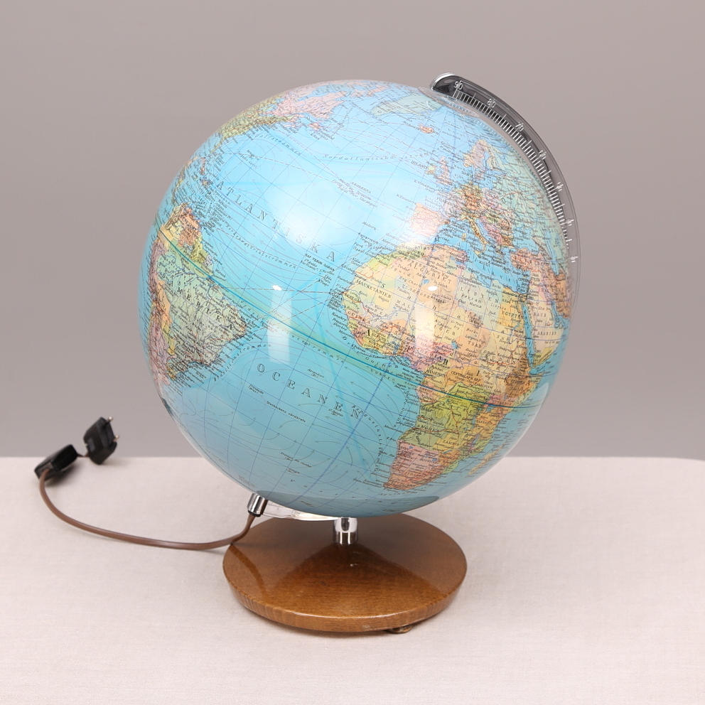 JORDGLOB med belysning, Columbus typ 54, 1900-tal.